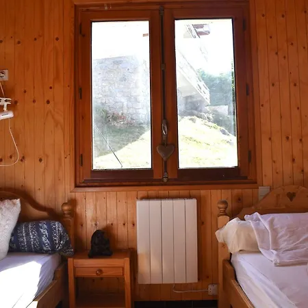 3 Pièces à Font-romeu, Proche Centre-ville - Fr-1-580-131